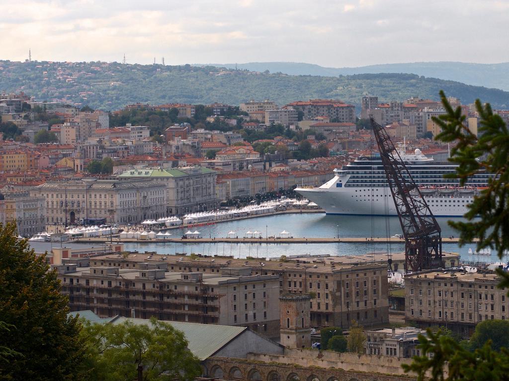 Seatrieste Exterior foto
